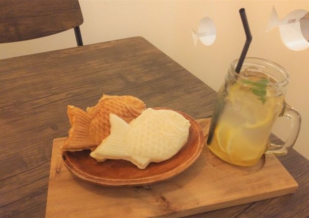 【珍しい！】たい焼きcafe Omochi（おもちどっと）：東京ひとりおしゃれカフェ巡り散歩