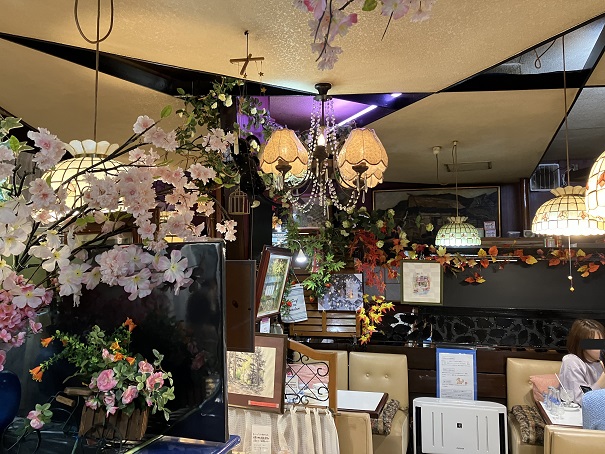 【東京江戸川/小岩】人気レトロ喫茶！ノスタルジックな雰囲気の老舗 珈琲木の実